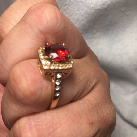 Ring - Picture 4 of 6